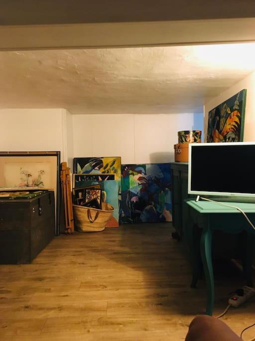 Loft D Artistes Avec Patio Au Port De Niza Exterior foto